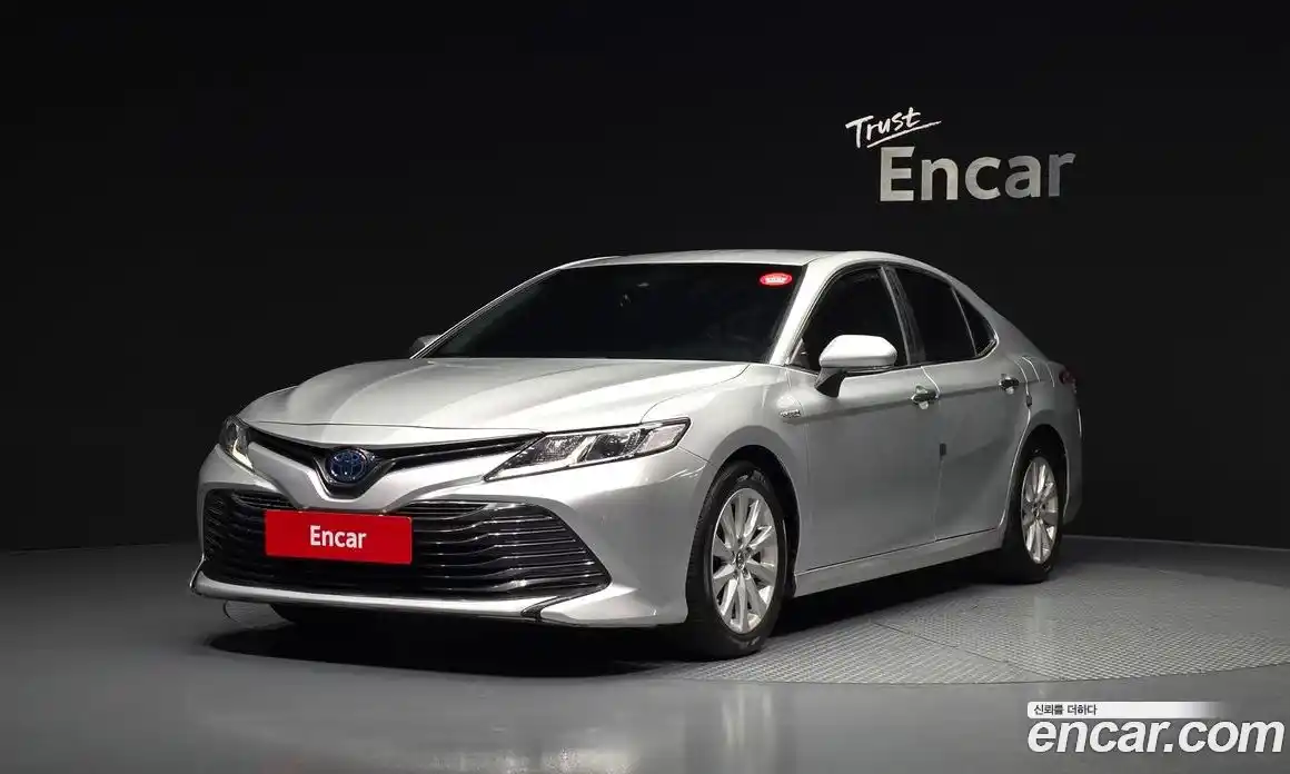 Toyota Camry 2019 2.5 гидро в Москве № 1323816, фото 1