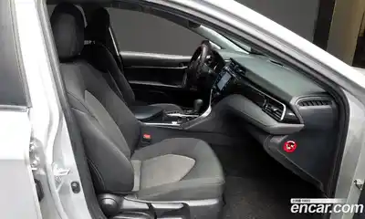 Toyota Camry 2019 2.5 гидро в Москве № 1323816, миниатюра 11