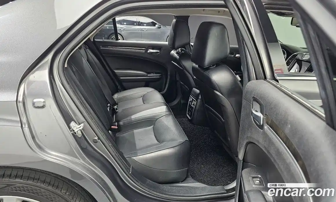Chrysler 300C 2015 3.6 гидро в Москве № 1324499, фото 11