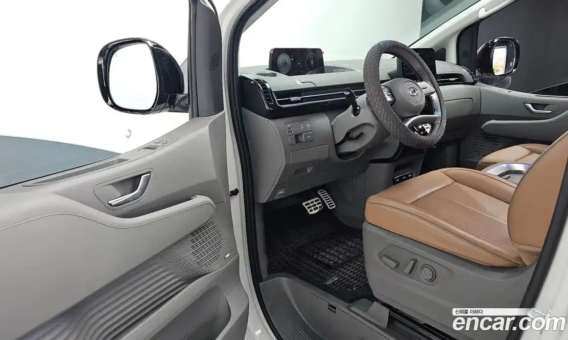 Hyundai Staria 2022 3.5 Автомат в Москве № 1341964, фото 11