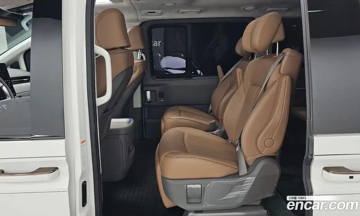 Hyundai Staria 2022 3.5 Автомат в Москве № 1341964, фото 12