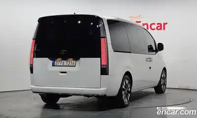 Hyundai Staria 2022 3.5 Автомат в Москве № 1341964, миниатюра 2