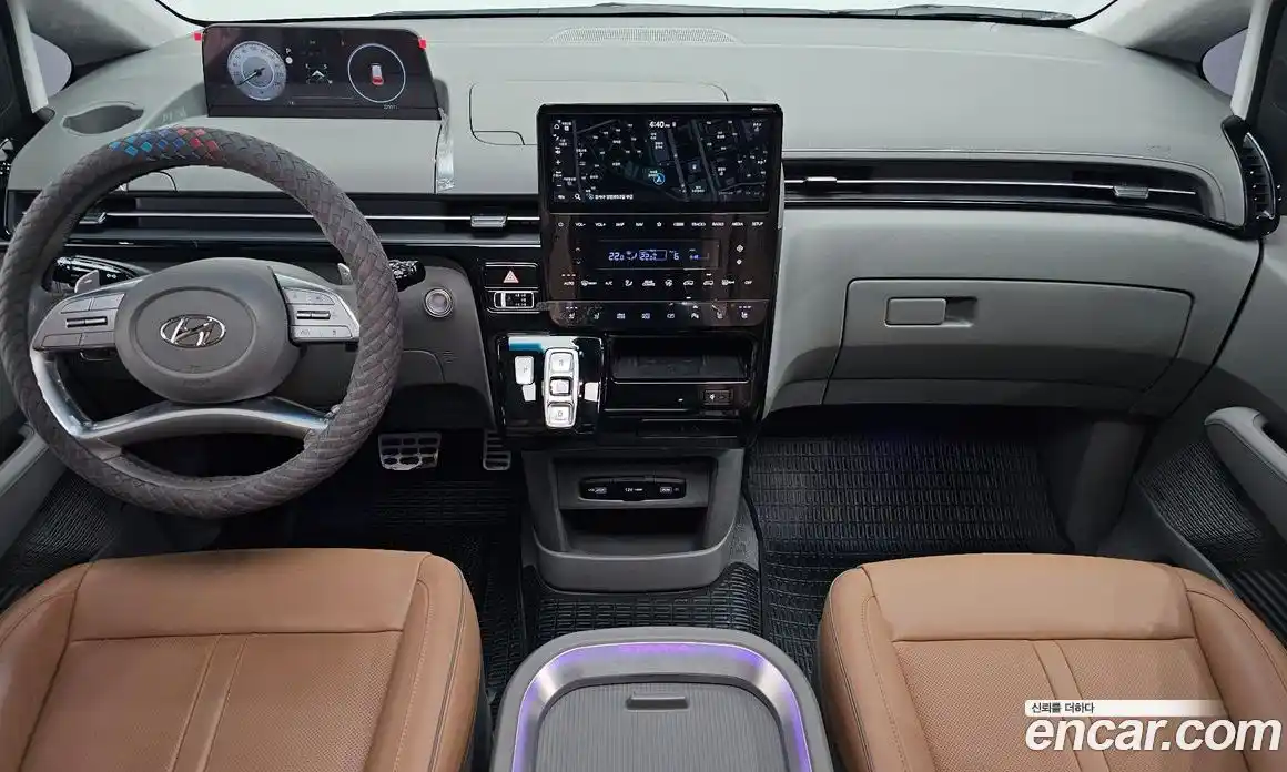 Hyundai Staria 2022 3.5 Автомат в Москве № 1341964, фото 7