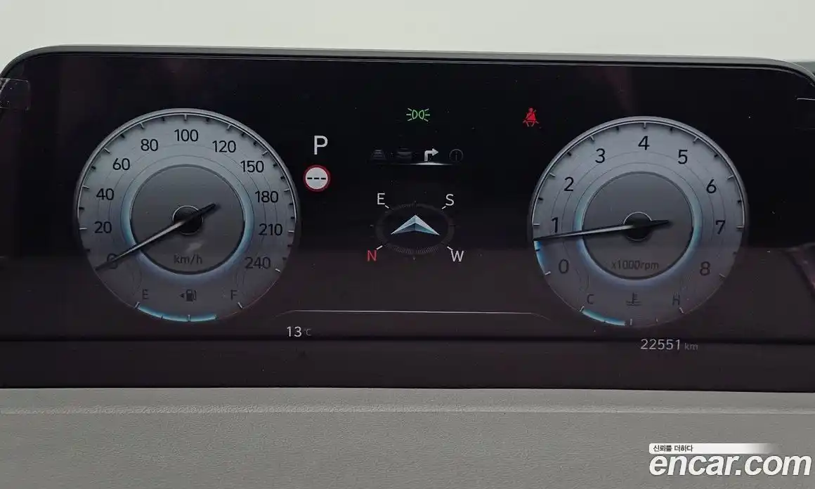 Hyundai Staria 2022 3.5 Автомат в Москве № 1341964, фото 8