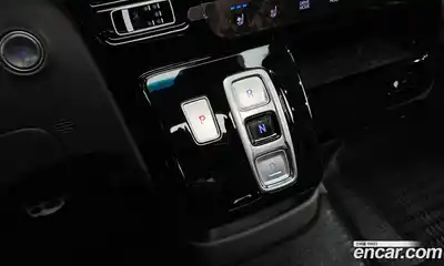 Hyundai Staria 2022 3.5 Автомат в Москве № 1341964, миниатюра 9