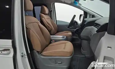 Hyundai Staria 2022 3.5 Автомат в Москве № 1341964, миниатюра 10