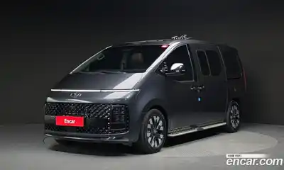 Hyundai Staria Lounge 9-Seater Inspiration