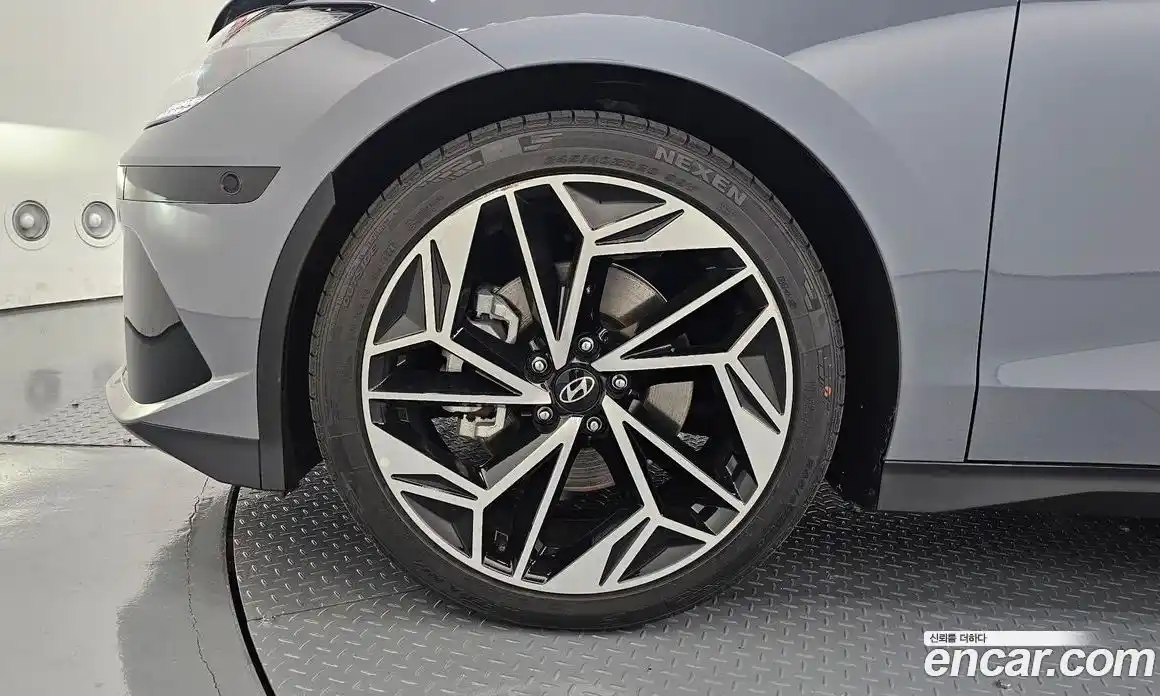 Hyundai Ioniq 6 2022 0.1 гидро в Москве № 1342043, фото 5