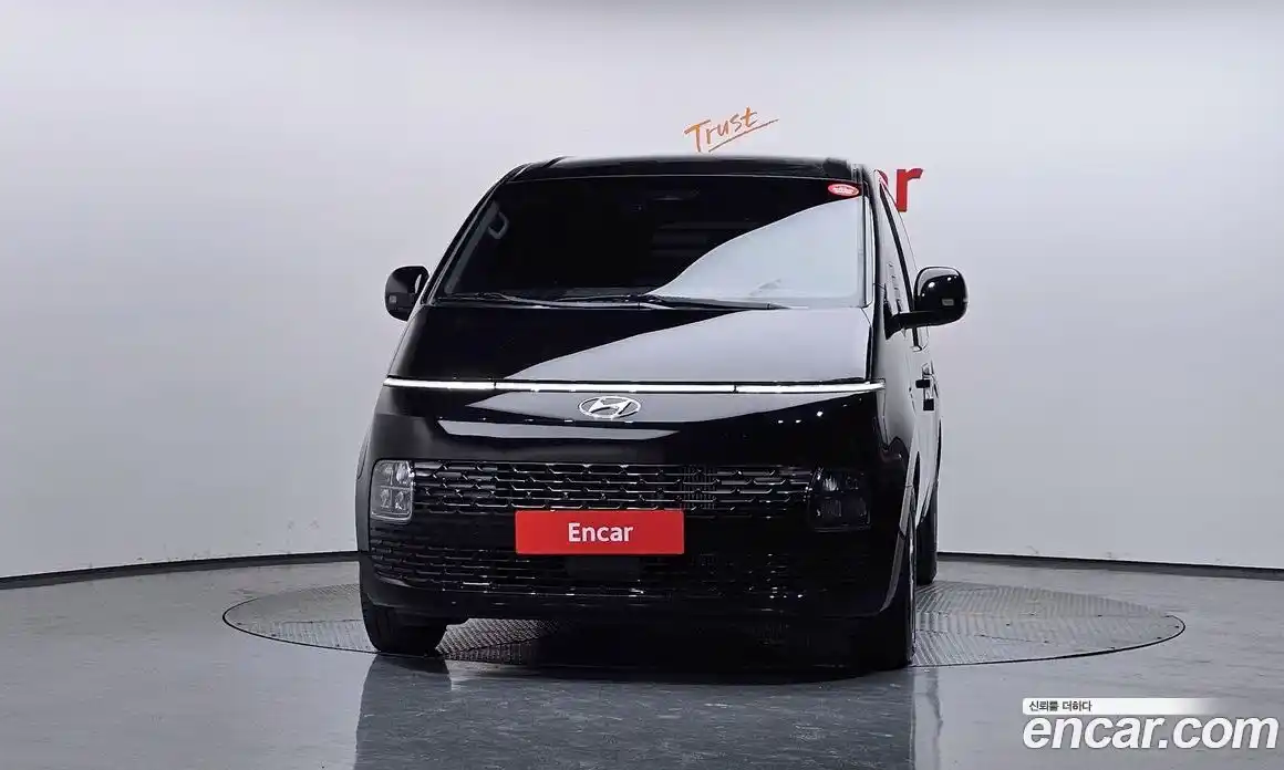 Hyundai Staria 2023 2.2 Автомат в Москве № 1342270, фото 3