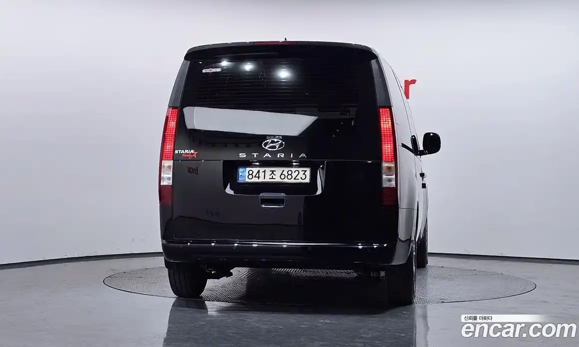 Hyundai Staria 2023 2.2 Автомат в Москве № 1342270, фото 4