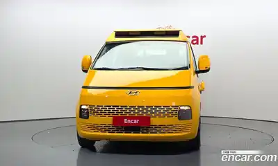 Hyundai Staria 2022 3.5 Автомат в Москве № 1342325, миниатюра 3