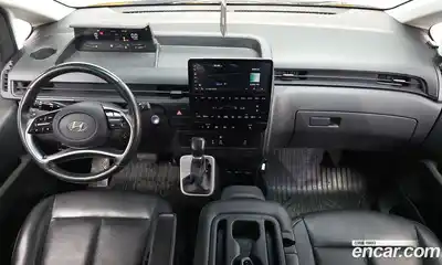 Hyundai Staria 2022 3.5 Автомат в Москве № 1342325, миниатюра 7