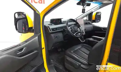 Hyundai Staria 2022 3.5 Автомат в Москве № 1342325, миниатюра 10