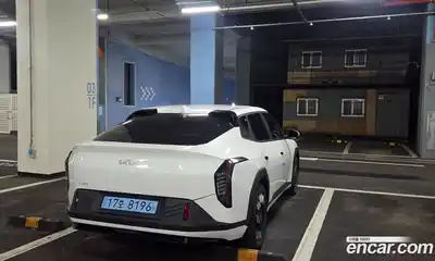 Kia EV4 2026 2.0 гидро в Москве № 1342395, миниатюра 5