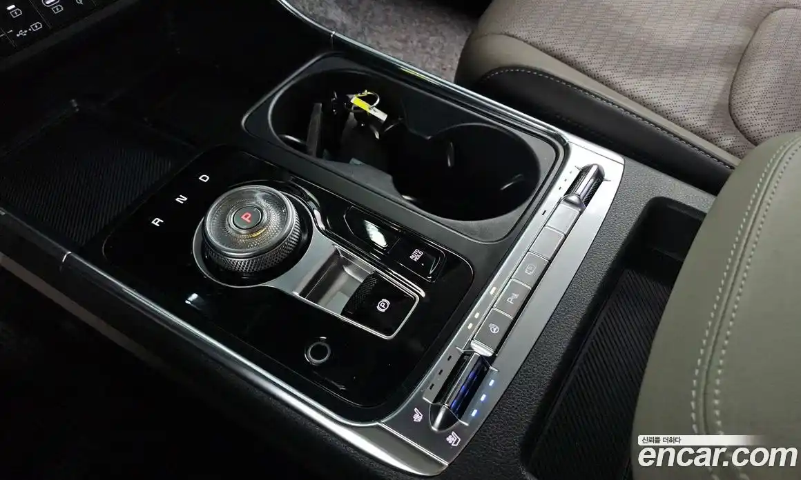 Kia Canival 2025 1.6 Автомат в Москве № 1342679, фото 9