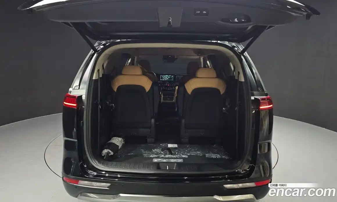 Kia Canival 2023 2.2 Автомат в Москве № 1342708, фото 20