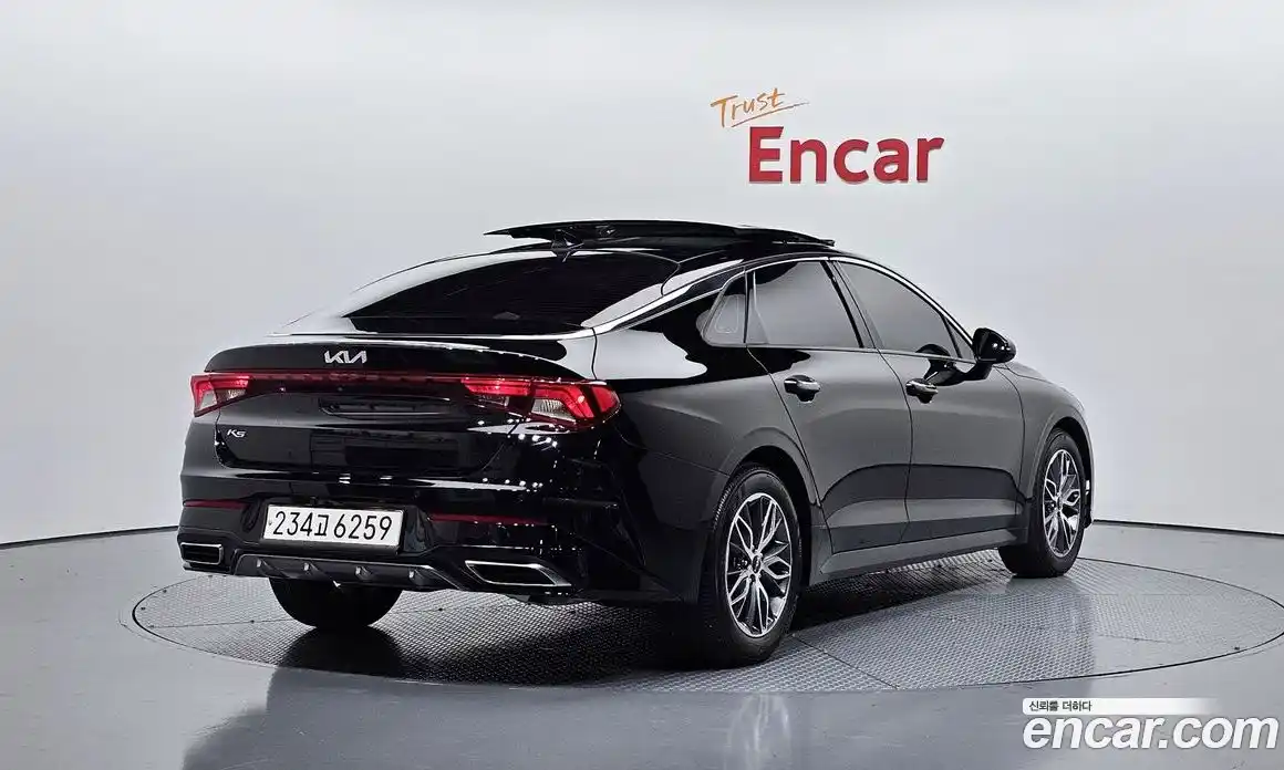 Kia K5 2022 2.0 Автомат в Москве № 1342778, фото 2