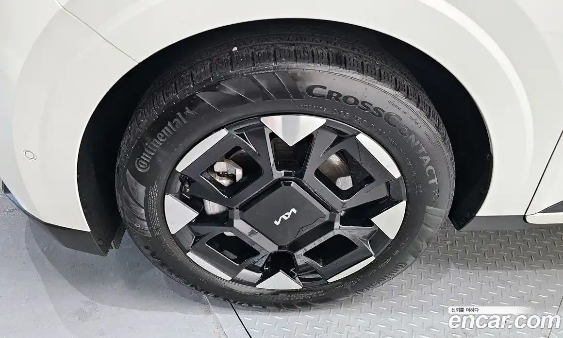 Kia Canival 2024 1.6 Автомат в Москве № 1342811, фото 5