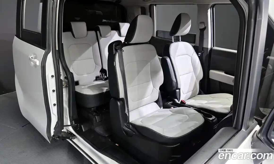 Kia Ray 2024 1.0 Автомат в Москве № 1342845, фото 12