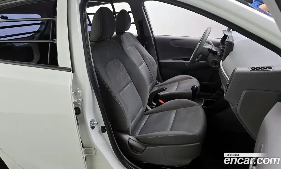 Kia Morning 2021 1.0 Автомат в Москве № 1342944, фото 12