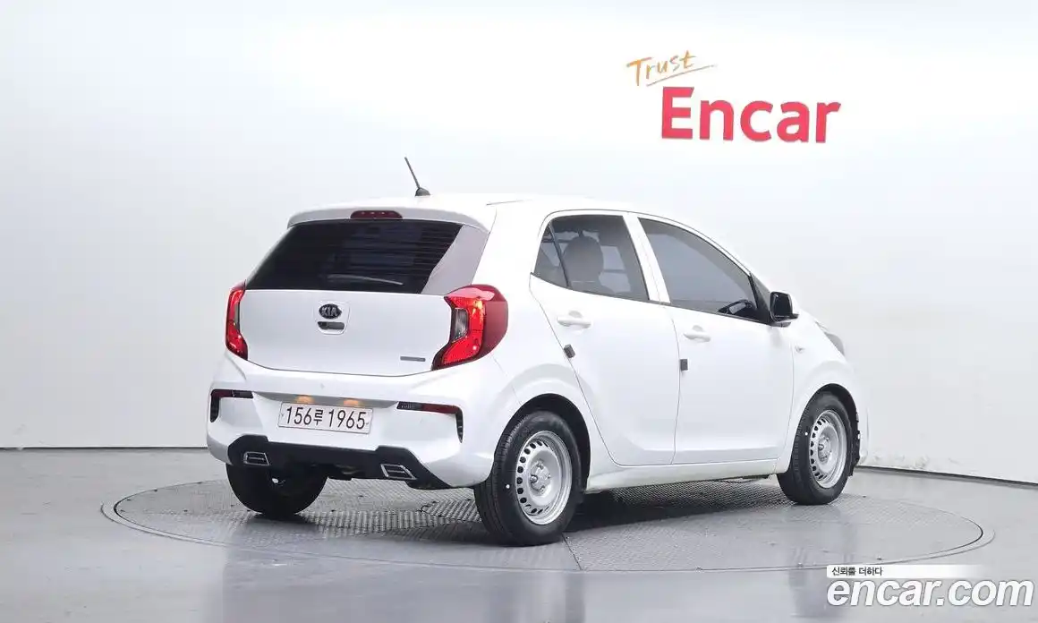 Kia Morning 2021 1.0 Автомат в Москве № 1342944, фото 2