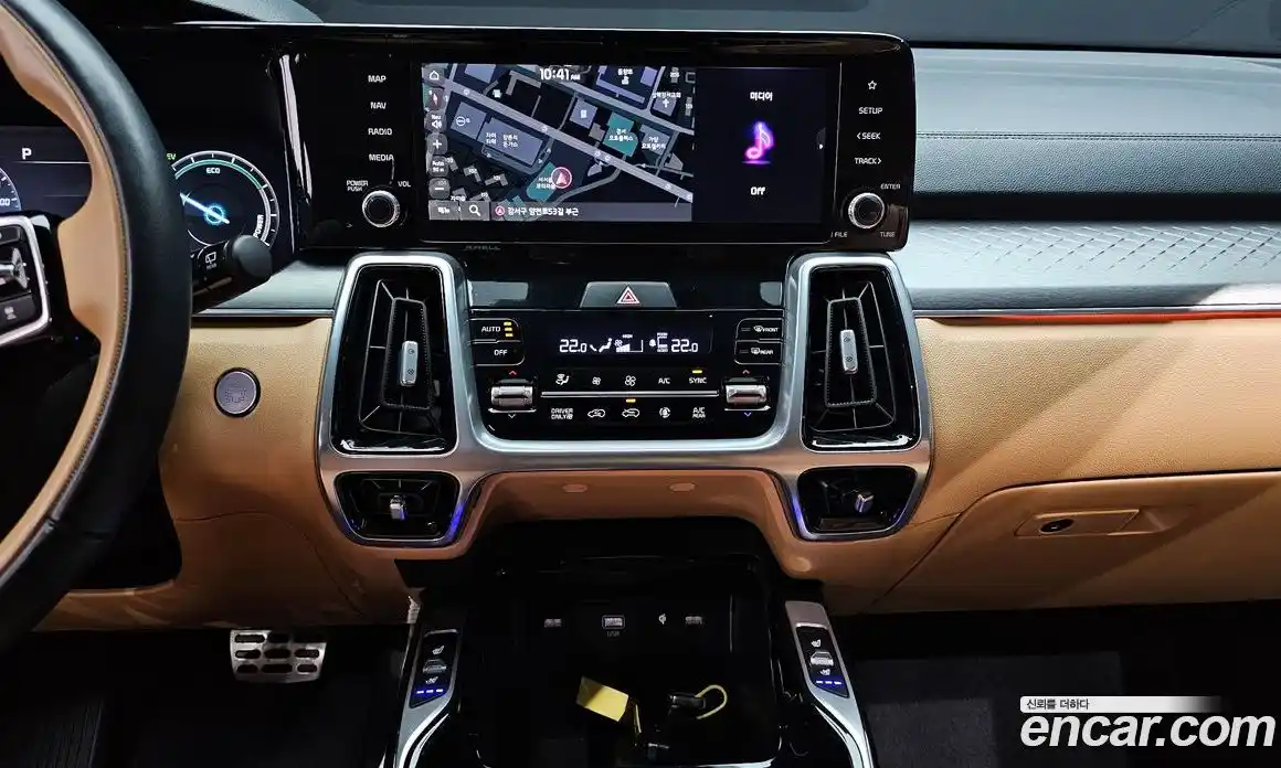 Kia Sorento 2023 1.6 Автомат в Москве № 1343009, фото 14