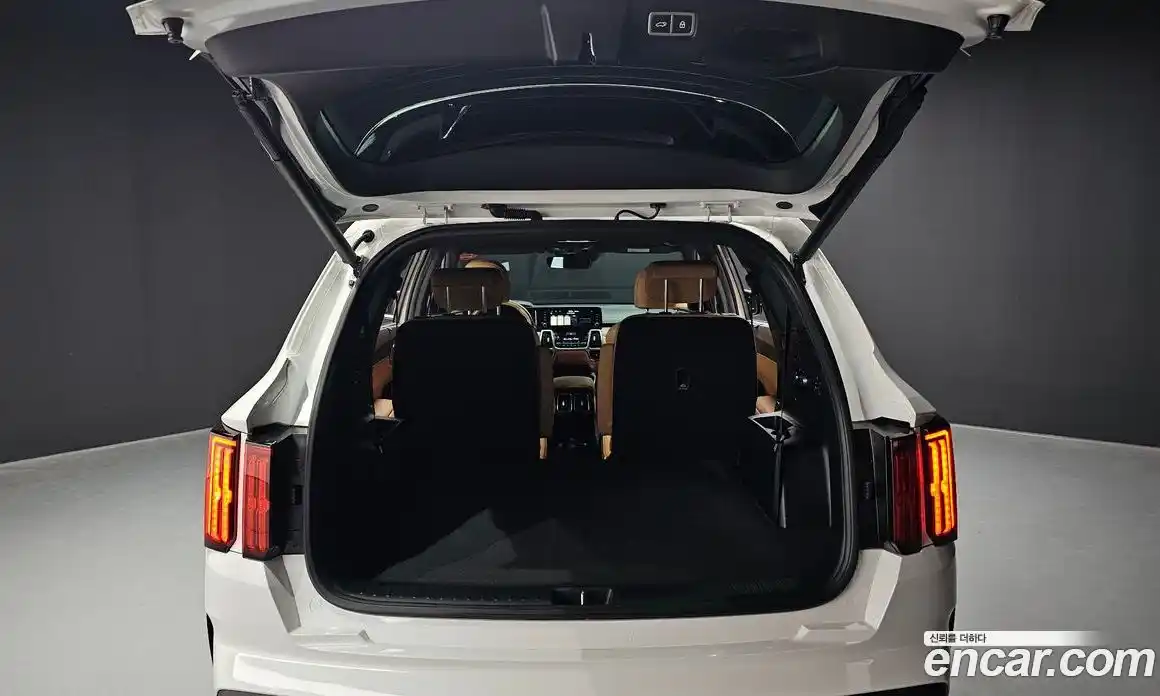 Kia Sorento 2023 1.6 Автомат в Москве № 1343009, фото 20