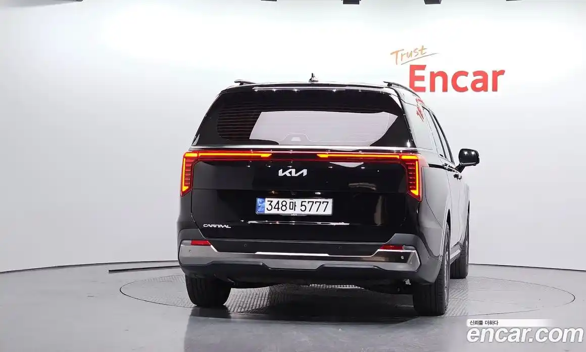 Kia Canival 2024 2.2 Автомат в Москве № 1343039, фото 4