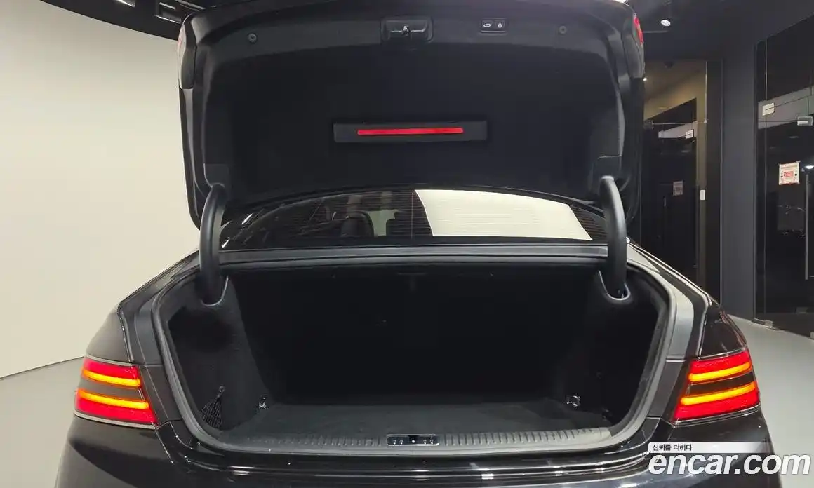 Genesis G90 2019 3.8 Автомат в Москве № 1343625, фото 20