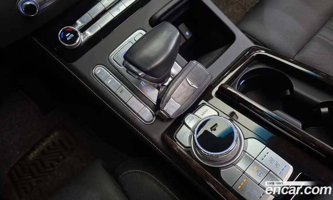 Genesis G90 2019 3.8 Автомат в Москве № 1343625, фото 9