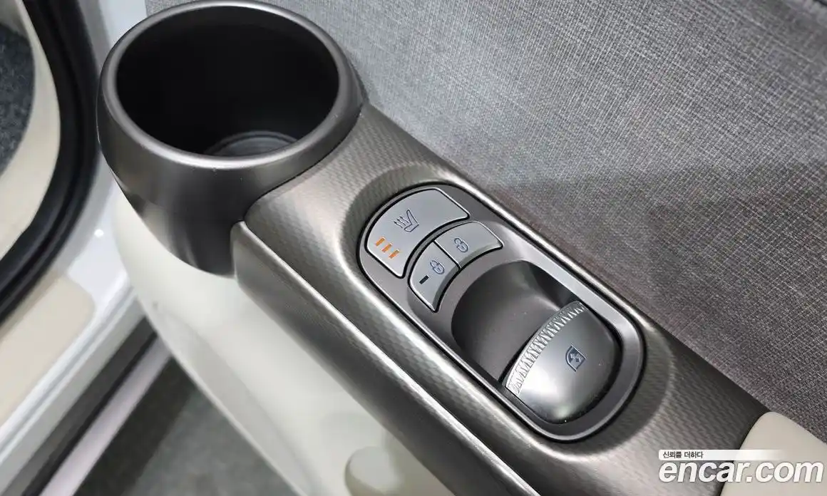 Genesis GV60 2021 0.1 Автомат в Москве № 1343635, фото 18