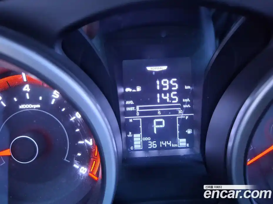 SsangYong TIBOLI 2015 1.6 Автомат в Москве № 1344490, фото 11