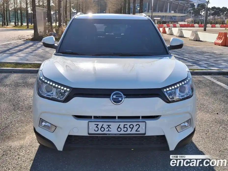 SsangYong TIBOLI 2015 1.6 Автомат в Москве № 1344490, фото 2