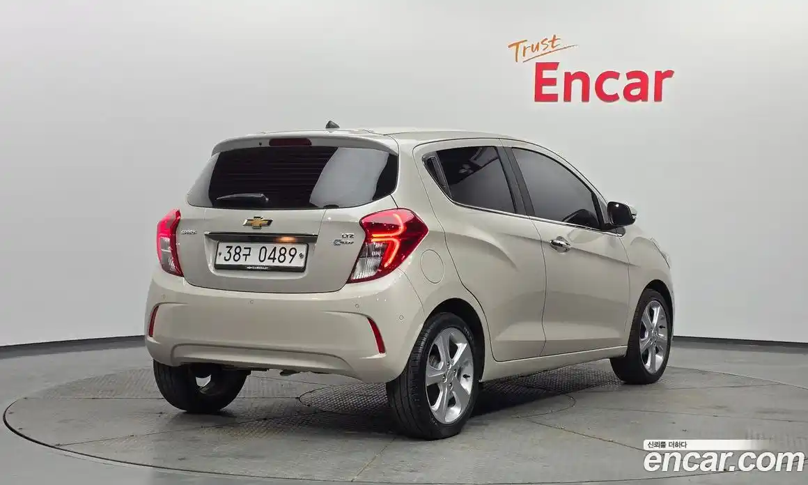 Chevrolet Spark 2016 1.0 гидро, фото 2