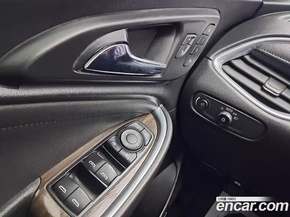 Chevrolet Malibu 2018 2.0 Автомат в Москве № 1345799, фото 11