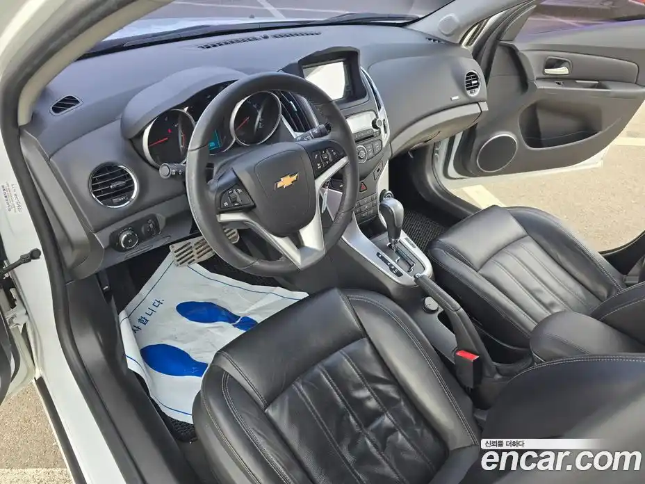 Chevrolet Cruze 2015 1.8 Автомат в Москве № 1345948, фото 17