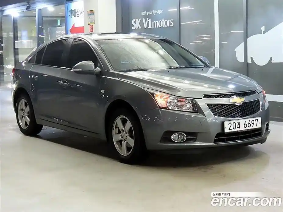 Chevrolet Cruze 2011 1.8 Автомат в Москве № 1345951, фото 1