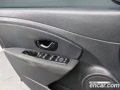 Renault SM3 2013 1.6 гидро в Москве № 1346959, миниатюра 12