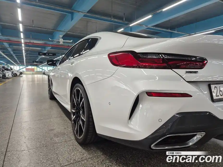BMW 8-Series 2023 4.4 гидро в Москве № 1347174, фото 6