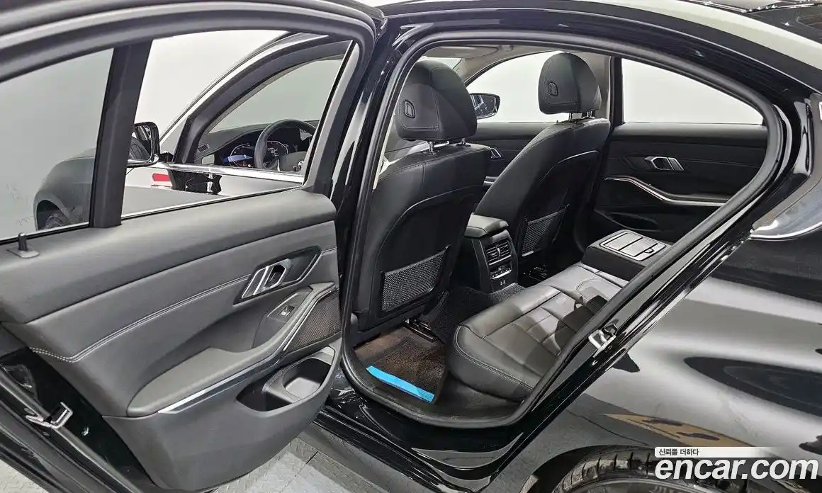 BMW 3-Series 2021 2.0 Автомат в Москве № 1347335, фото 11