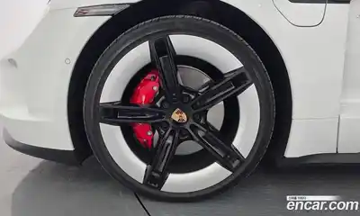 Porsche Taycan 2025 0.1 гидро в Москве № 1348926, миниатюра 5