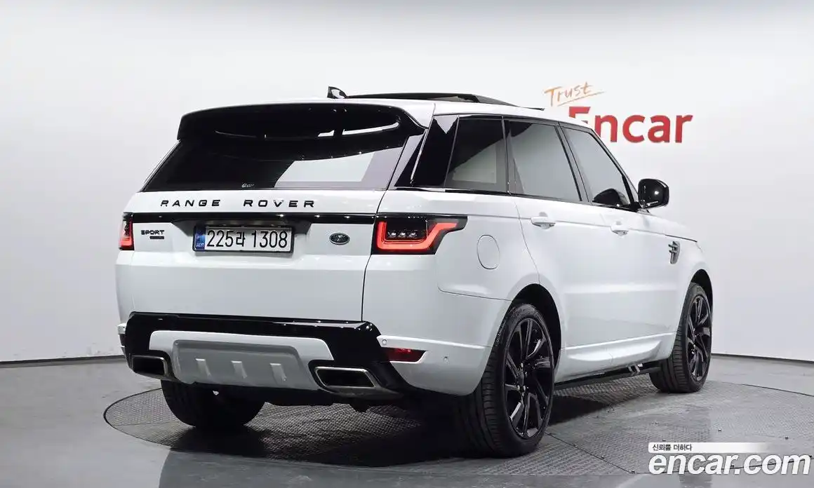 Land Rover Range-Rover Sport 2018 3.0 гидро в Москве № 1349487, фото 2