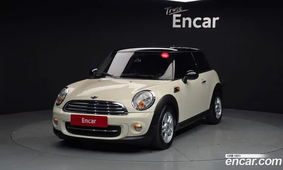 Mini Cooper 2013 1.6 гидро в Москве № 1349813, фото 1