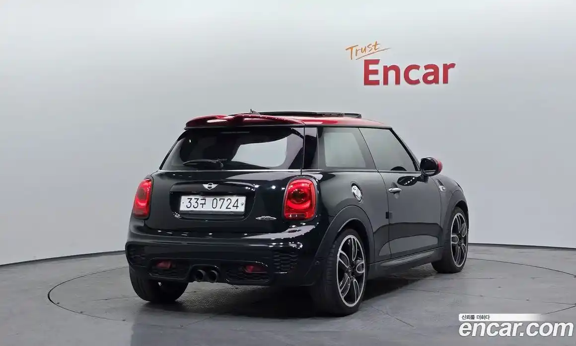 Mini Cooper 2015 2.0 гидро в Москве № 1349843, фото 2