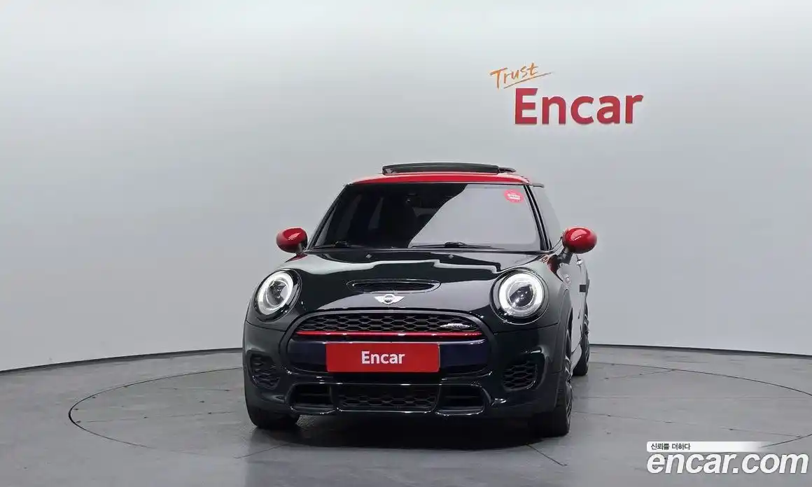 Mini Cooper 2015 2.0 гидро в Москве № 1349843, фото 3