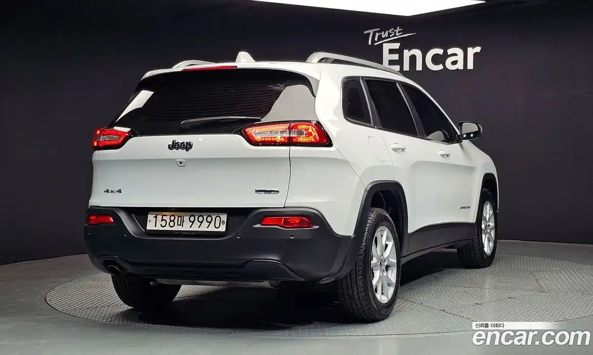 Jeep Cherokee 2017 2.4 гидро в Москве № 1350639, фото 2