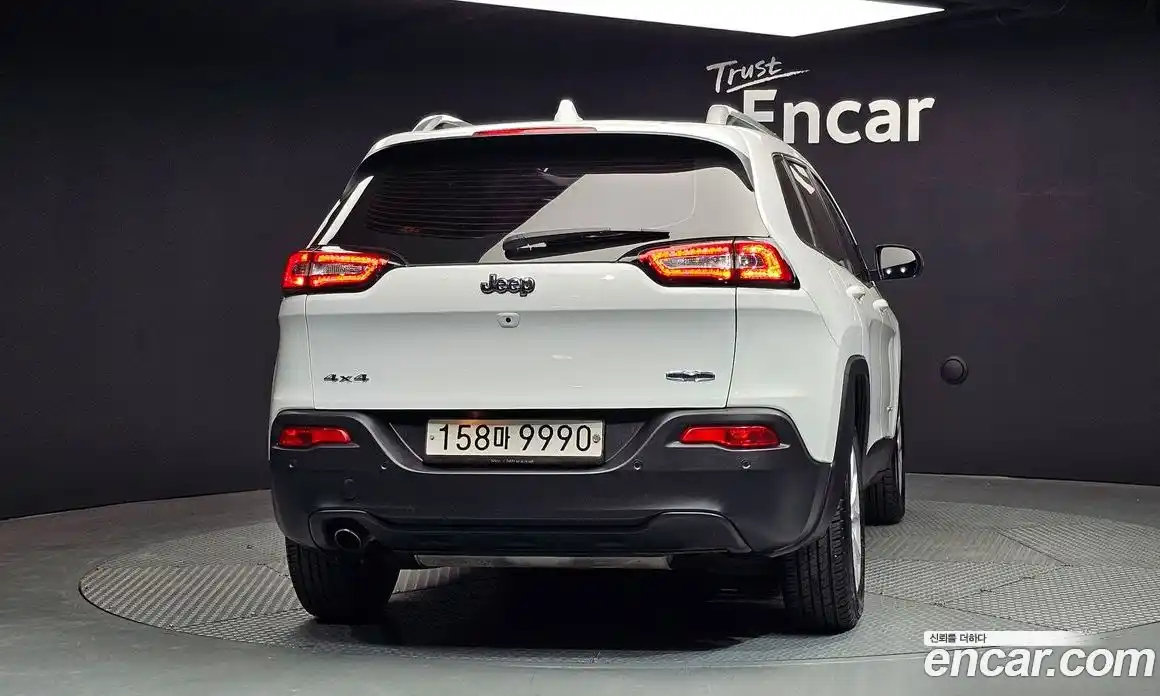 Jeep Cherokee 2017 2.4 гидро в Москве № 1350639, фото 4