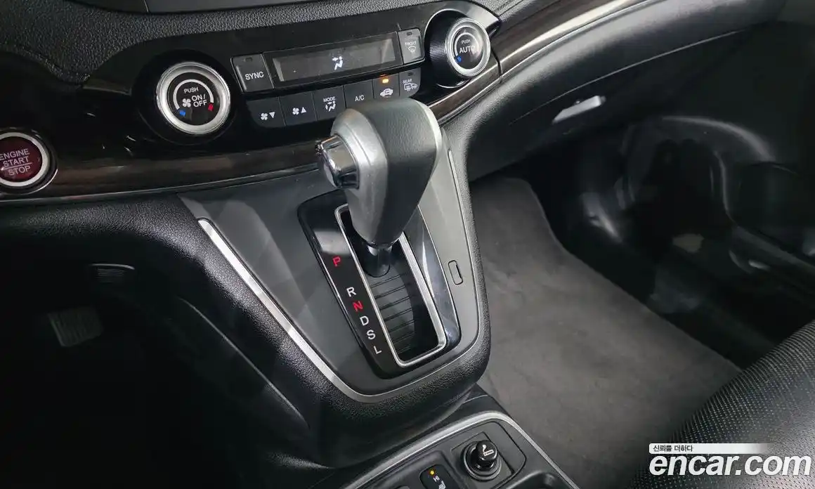 Honda CR-V 2015 2.4 гидро в Москве № 1350876, фото 9