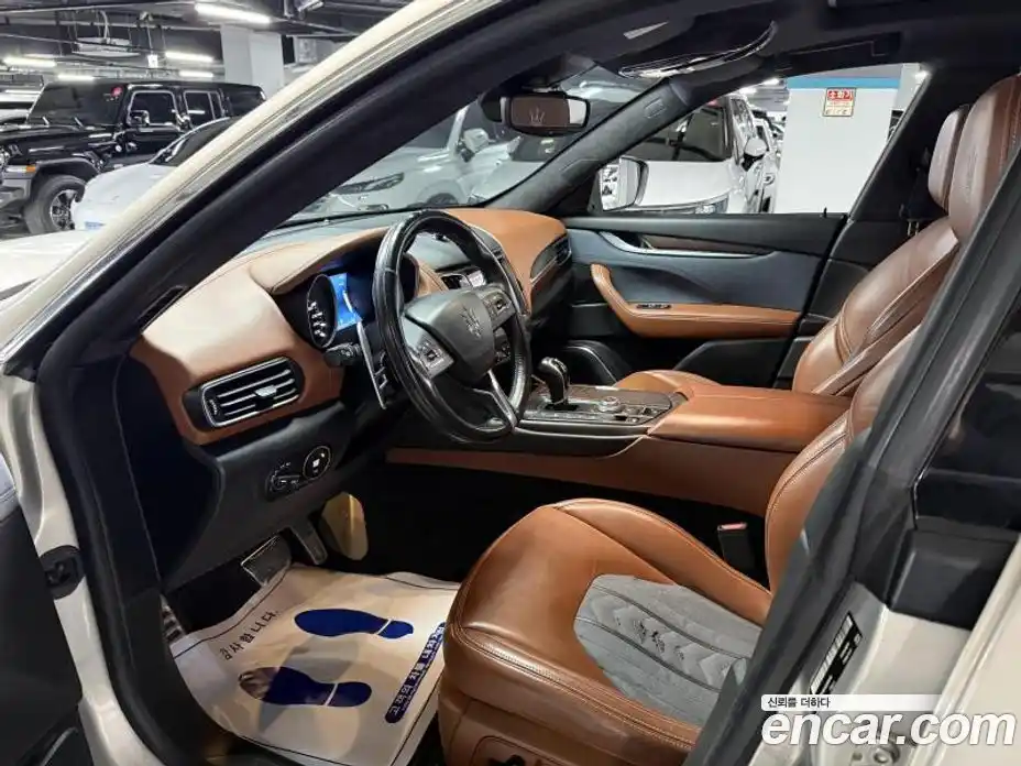 Maserati Levante 2017 3.0 гидро в Москве № 1351088, фото 8