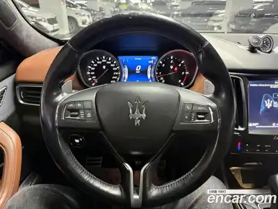 Maserati Levante 2017 3.0 гидро в Москве № 1351088, миниатюра 10
